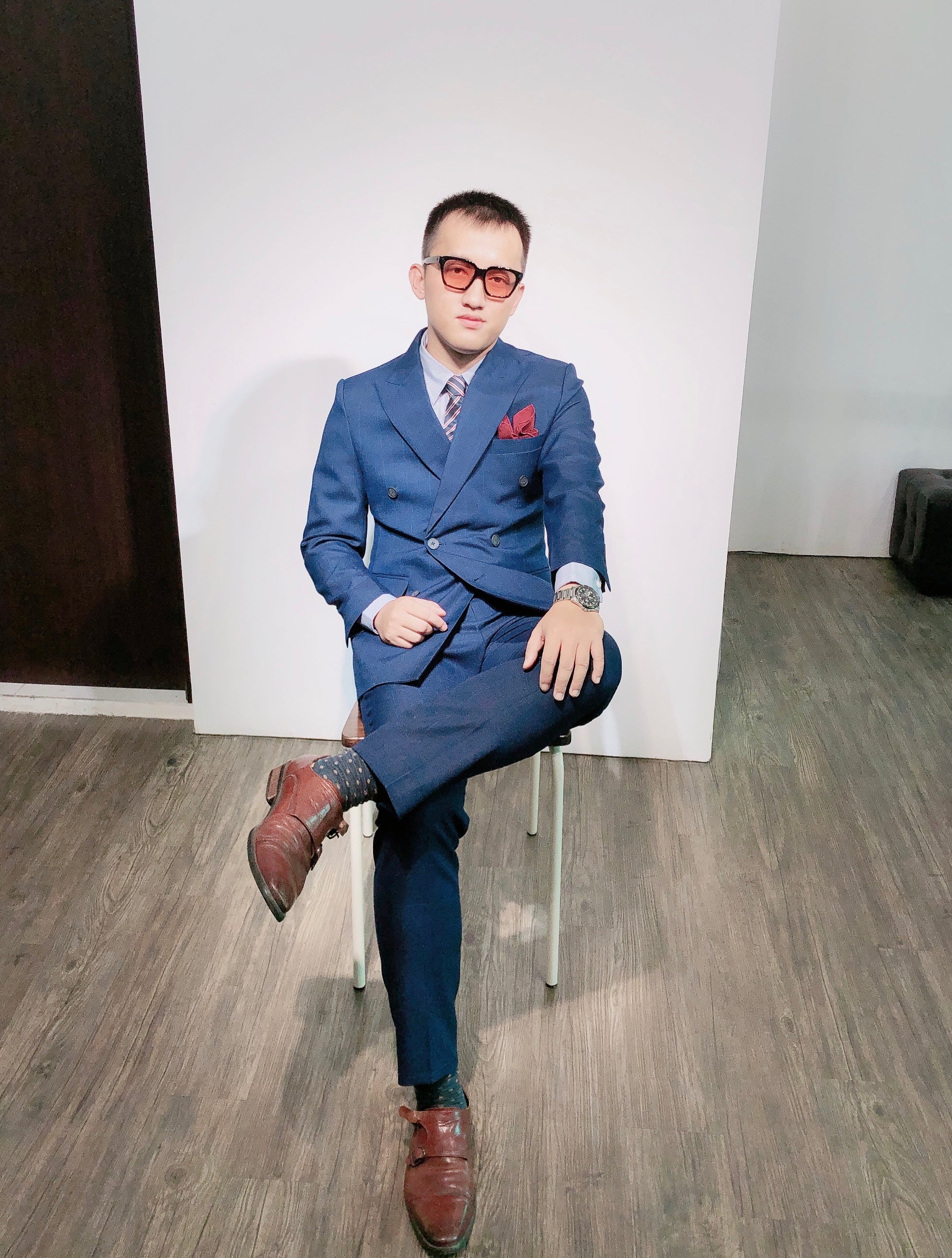 How Léon Thanh Phạm Wears @Leon Suits