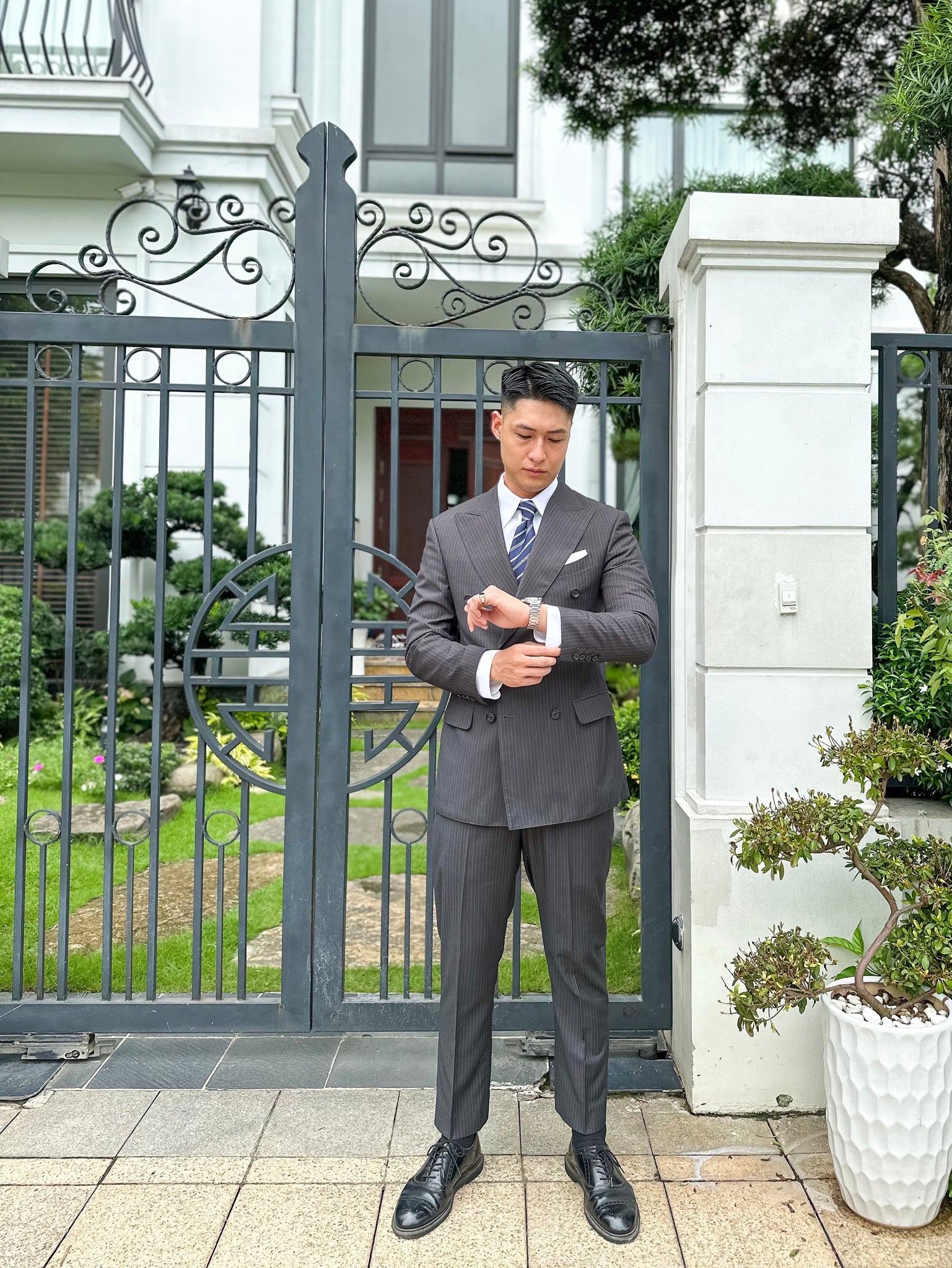 Kingsman Double-Breasted Suit + White Shirt
