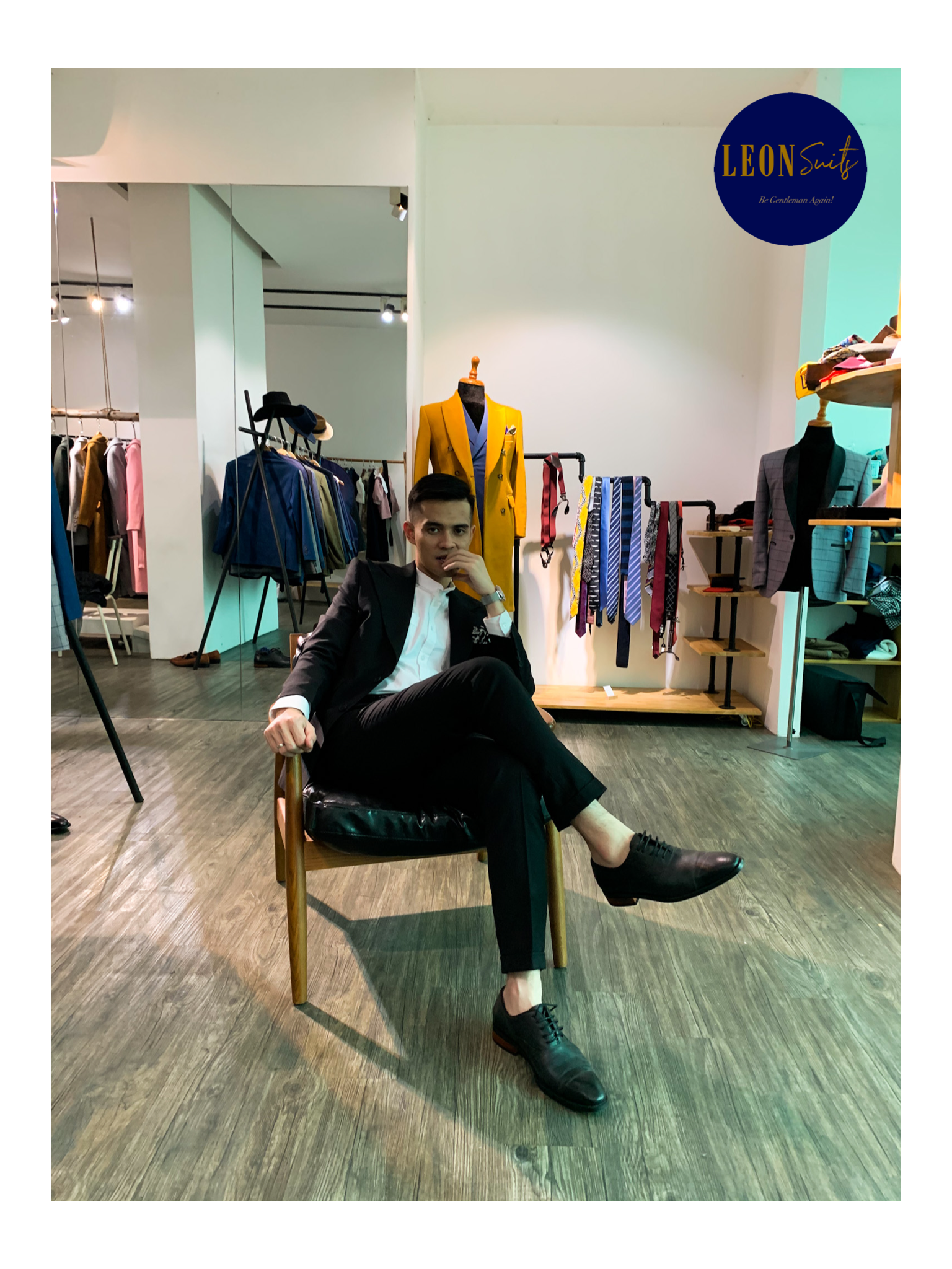Wide Lapel & Neapolitan Shoulder Black Suit