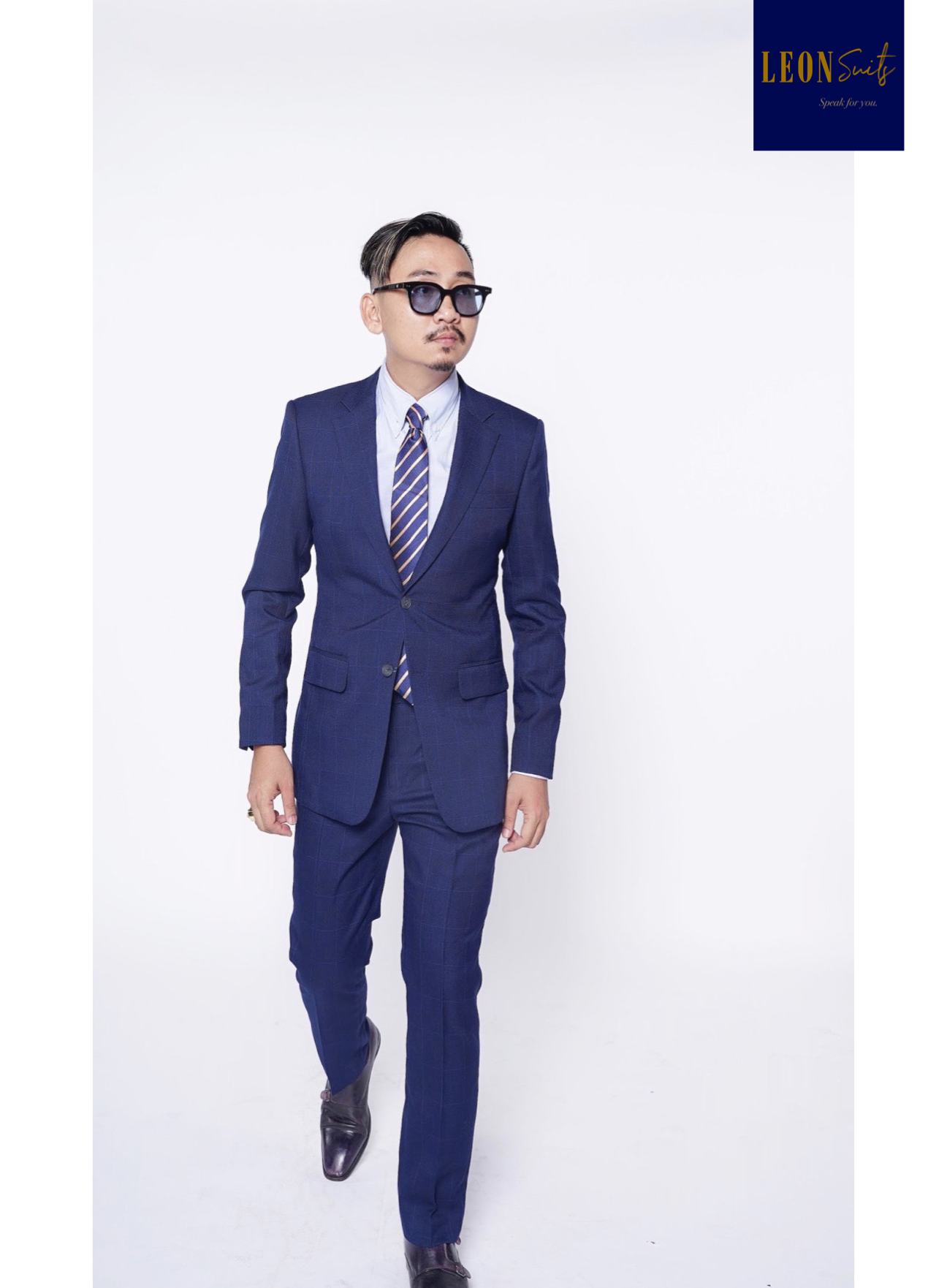 ONLINE MADE TO MEASURE SERVICE W/ AI BODY MEASUREMENT APPS