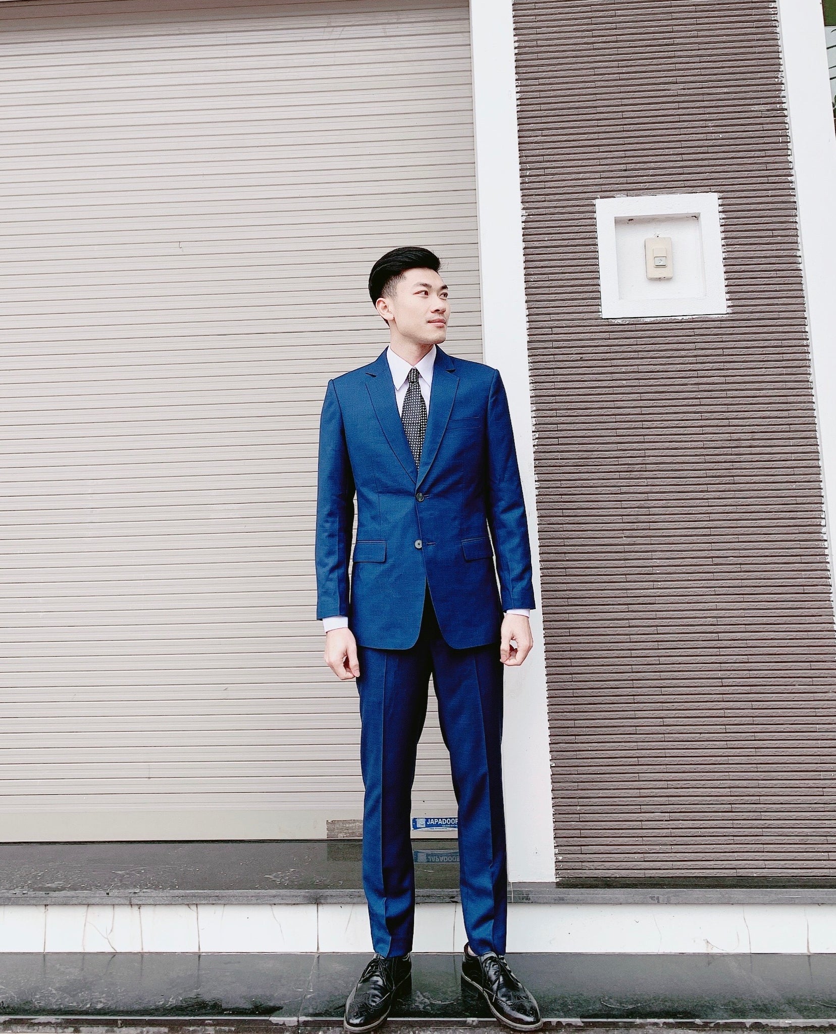 Standard Custom Made ‘Crash Landing On You’ Medium Navy Suits
