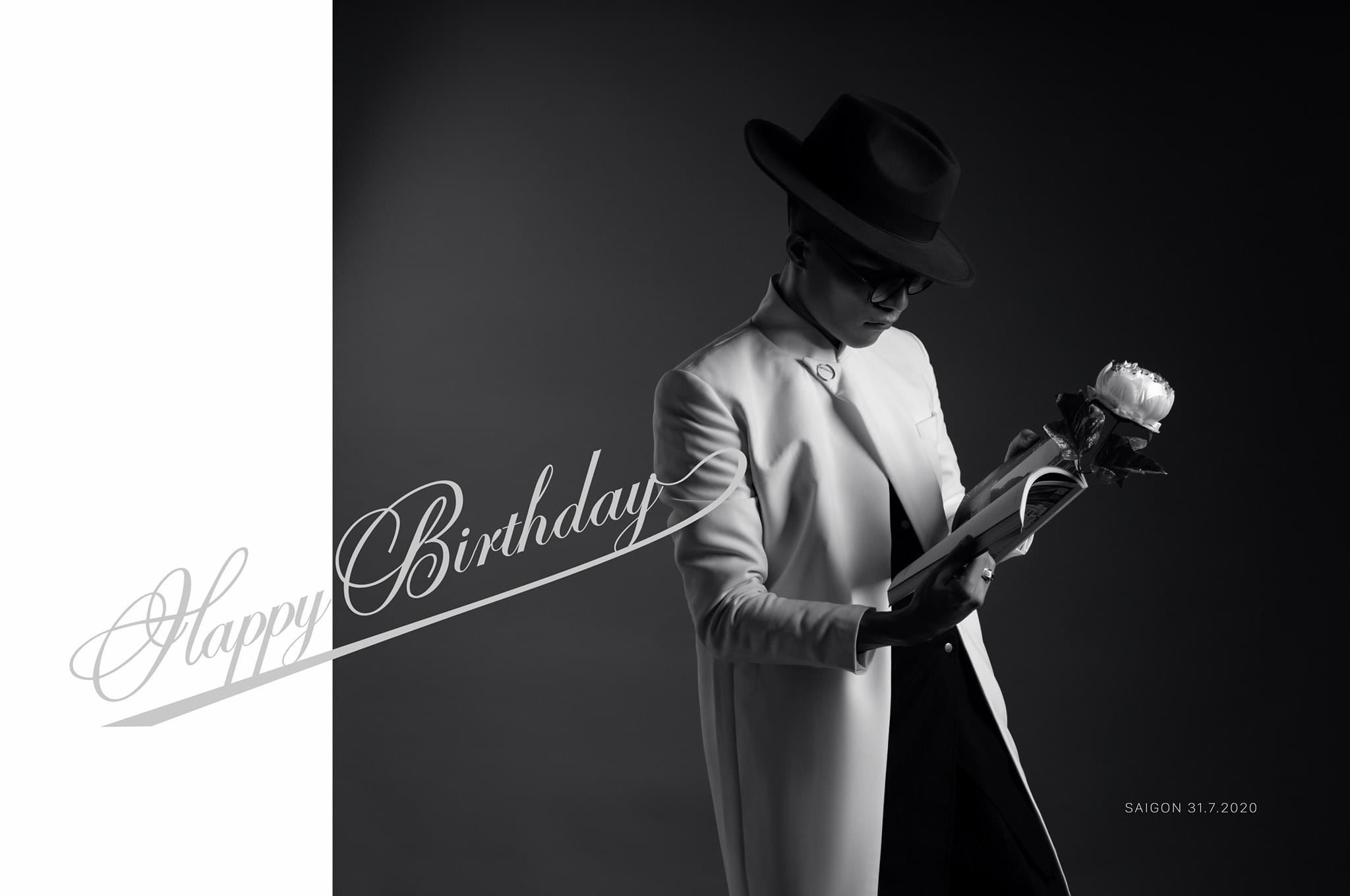 Contemporary Fashionisto White Long Coat/Jacket
