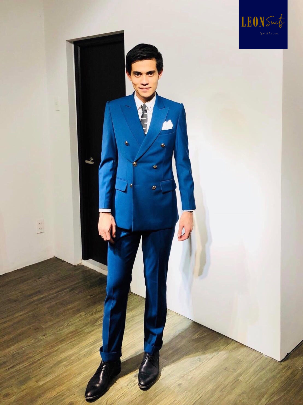 Standard Custom Navy Blue Double-breasted Suit