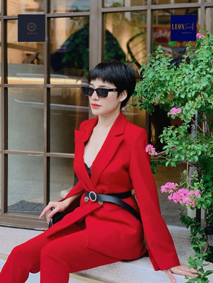 Lady-in-Red Double-breasted Suit