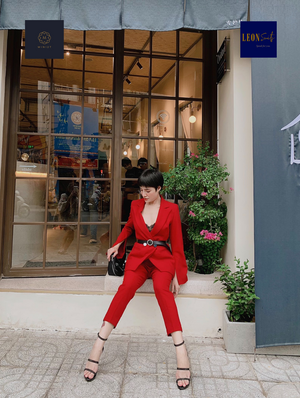Lady-in-Red Double-breasted Suit